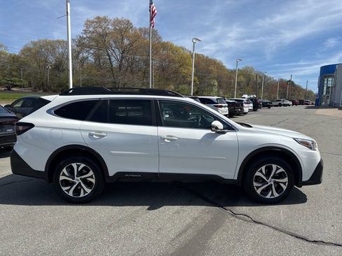 Used 2022 Subaru Outback Limited XT AWD/4WD image 7