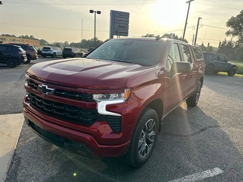 Used 2024 Chevrolet Silverado 1500 RST AWD/4WD image 10