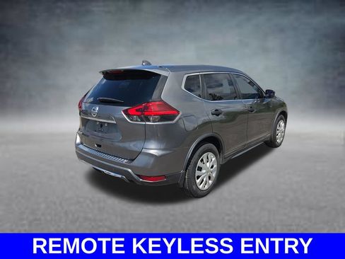 Used 2017 Nissan Rogue S FWD image 5