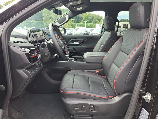 Used 2025 Chevrolet Silverado EV RST AWD/4WD image 2