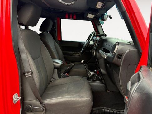Used 2016 Jeep Wrangler Unlimited Sport w/ Quick Order Package 23S AWD/4WD image 6