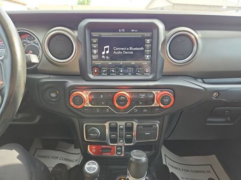 Used 2021 Jeep Gladiator Rubicon AWD/4WD image 23