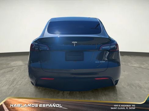 Used 2025 Tesla Model Y Long Range image 5