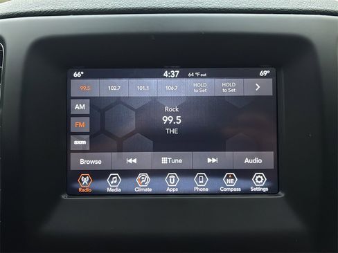 Used 2020 Jeep Compass Latitude w/ Popular Equipment Group image 16