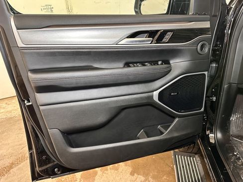 New 2026 Jeep Grand Wagoneer L Limited image 19