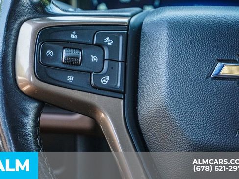 Used 2023 Chevrolet Suburban High Country AWD/4WD image 31