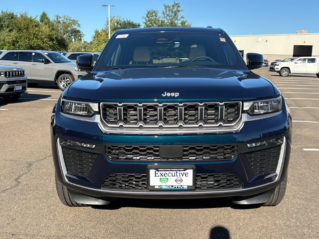 New 2027 Jeep Grand Cherokee Limited AWD/4WD image 6