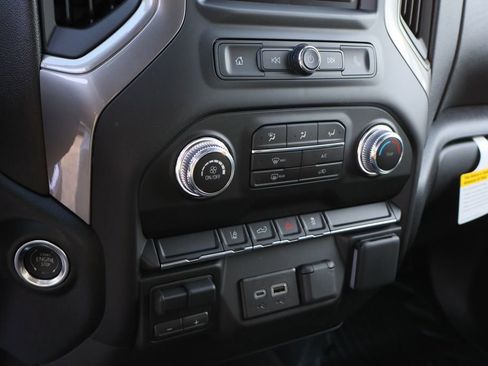 New 2026 GMC Sierra 2500 Pro w/ Convenience Package image 9