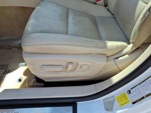 Used 2014 Lexus ES 350 w/ Premium Package image 18