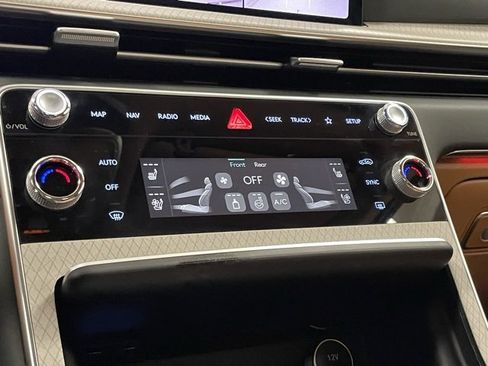 New 2025 Genesis GV80 3.5T Prestige image 20