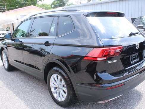 Used 2019 Volkswagen Tiguan S FWD image 2