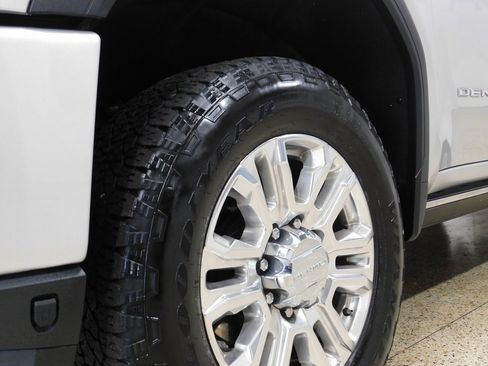 Used 2022 GMC Sierra 3500 Denali w/ Technology Package image 28