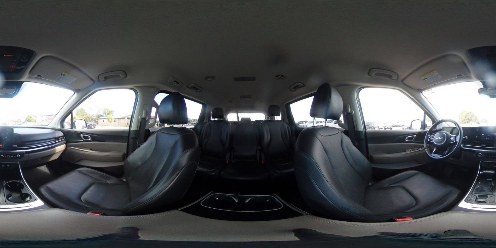 Used 2026 Kia Carnival FWD image 44