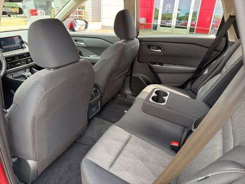 Used 2026 Nissan Rogue SV FWD image 15