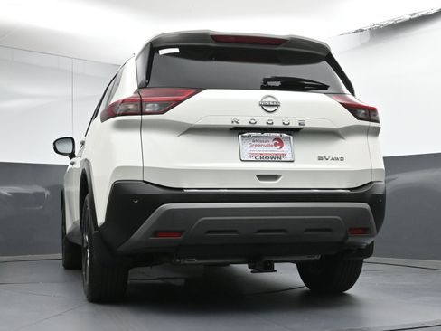 Certified 2023 Nissan Rogue SV image 27
