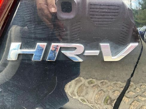 Used 2019 Honda HR-V LX image 30