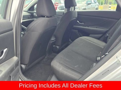 Used 2023 Hyundai Elantra SEL FWD image 10