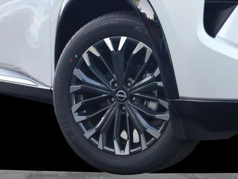 Used 2026 Nissan Rogue Platinum AWD/4WD image 3