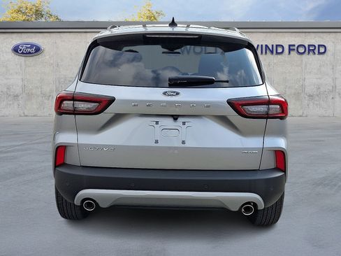 Used 2024 Ford Escape Active w/ Tech Pack #2 AWD/4WD image 5