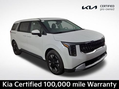 Certified 2026 Kia Carnival LXS FWD image 4