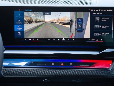 Used 2025 BMW M5 w/ Carbon Package image 18