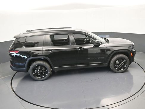 New 2025 Jeep Grand Cherokee L Limited w/ Black Appearance Package image 47