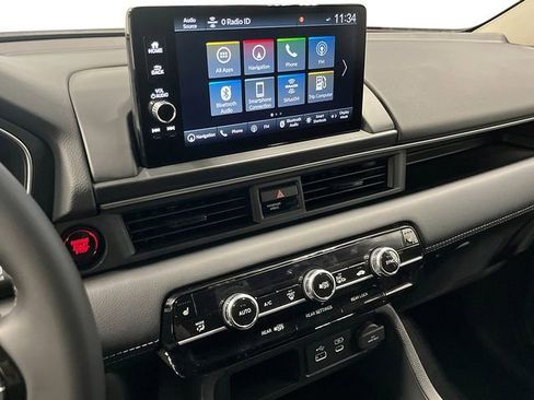 New 2025 Honda Pilot Touring image 17