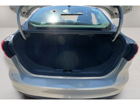 Used 2015 Ford Focus SE w/ SE Cold Weather Package FWD image 30