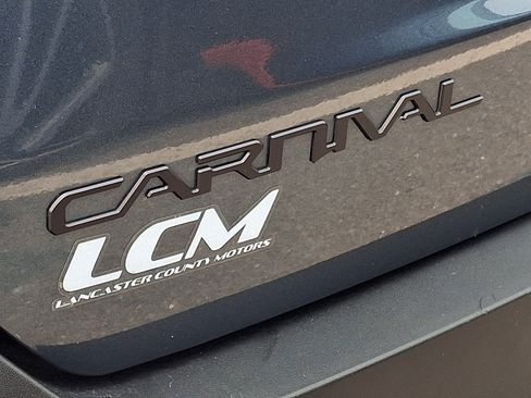 Used 2025 Kia Carnival SX Prestige FWD image 31