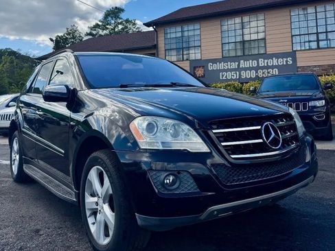 Used 2009 Mercedes-Benz ML 320 BlueTEC 4MATIC image 1