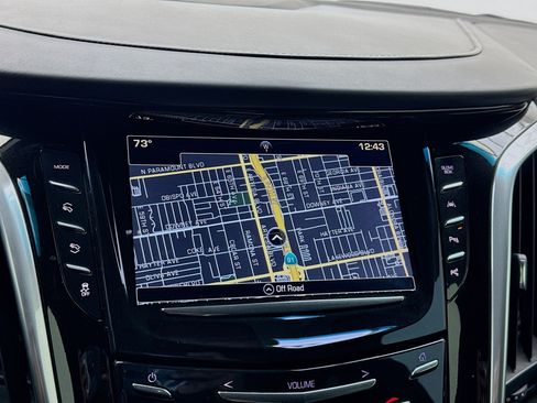 Used 2020 Cadillac Escalade Platinum AWD/4WD image 9