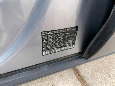 Used 2023 Volkswagen ID.4 Pro RWD image 32