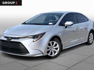 Used 2025 Toyota Corolla LE video 1