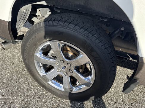 Used 2022 Ford F150 Lariat w/ Equipment Group 502A High image 18