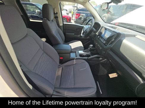 Used 2025 Nissan Frontier S w/ S Utility Package RWD image 4