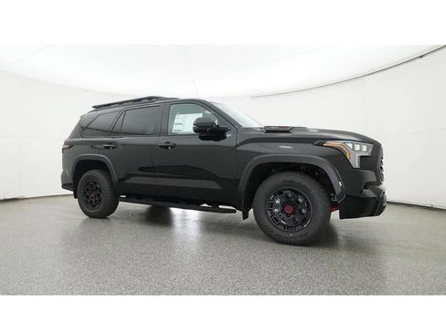Used 2025 Toyota Sequoia TRD Pro AWD/4WD image 34