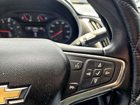 Used 2018 Chevrolet Malibu LS image 21