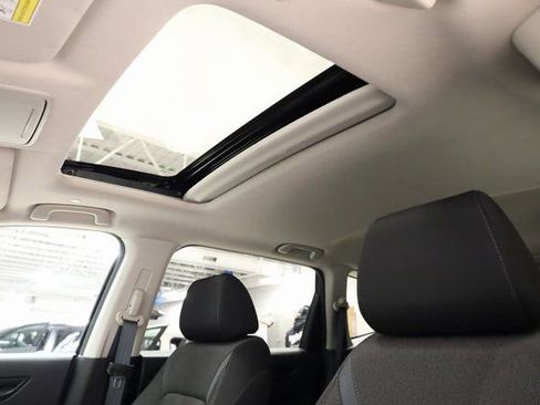 Used 2025 Honda CR-V EX image 28