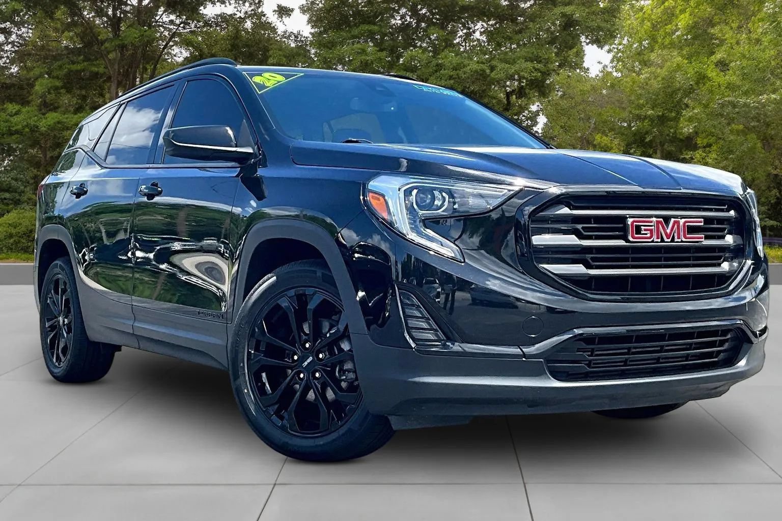 Used 2020 GMC Terrain SLE w/ Driver Convenience Package FWD image 11