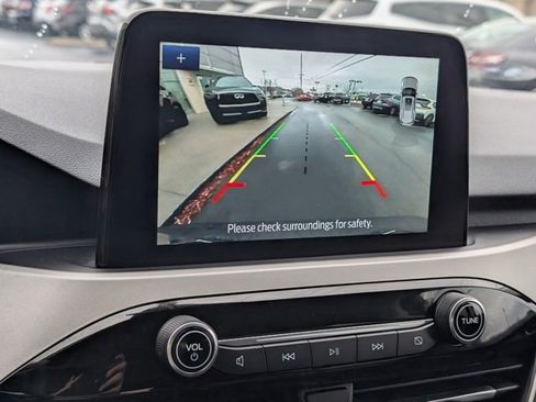 Used 2022 Ford Escape SEL image 15