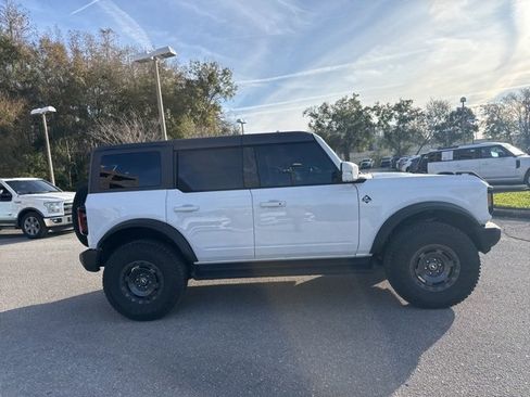 Certified 2025 Ford Bronco Outer Banks w/ Sasquatch Package image 7