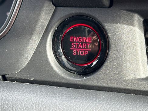 Certified 2025 Honda Pilot TrailSport image 27