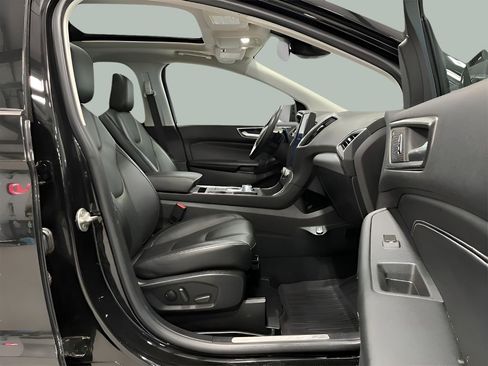 Certified 2021 Ford Edge Titanium w/ Canadian Touring Package AWD/4WD image 22