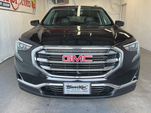 Used 2018 GMC Terrain SLT w/ Preferred Package AWD/4WD image 3