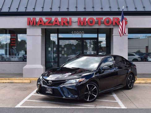 Used 2019 Toyota Camry XSE FWD image 2