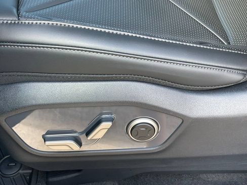 New 2027 Kia Telluride EX w/ Towing Package FWD image 10