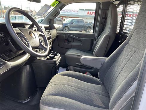 Used 2020 Chevrolet Express 2500 w/ Driver Convenience Package RWD image 10