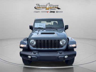 New 2025 Jeep Gladiator Sport