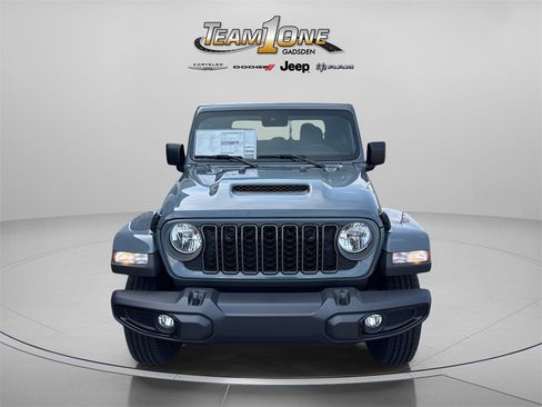 New 2025 Jeep Gladiator Sport image 2