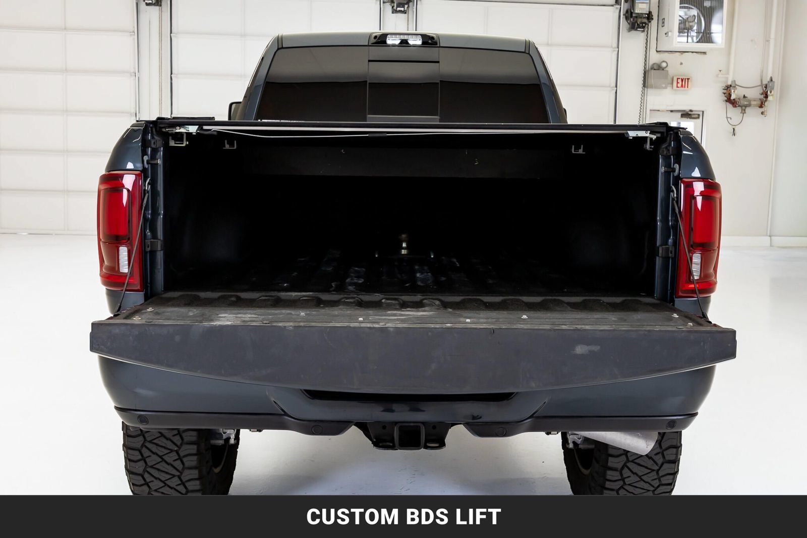 Used 2025 RAM 2500 Laramie w/ Night Edition AWD/4WD image 8